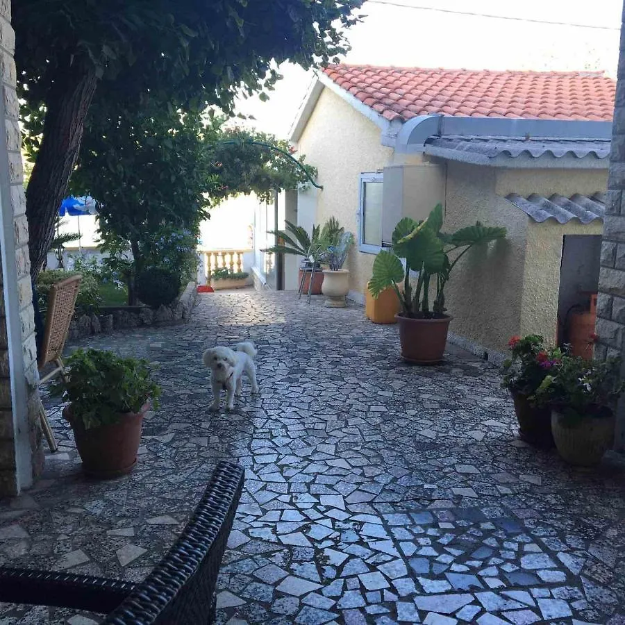 Bed & Breakfast Meduza B&B Barbat na Rabu