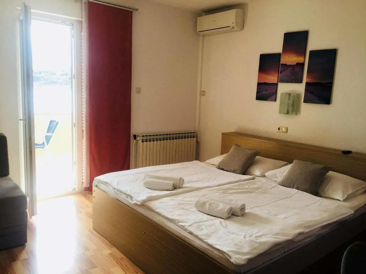 Bed & Breakfast Meduza B&B Barbat na Rabu